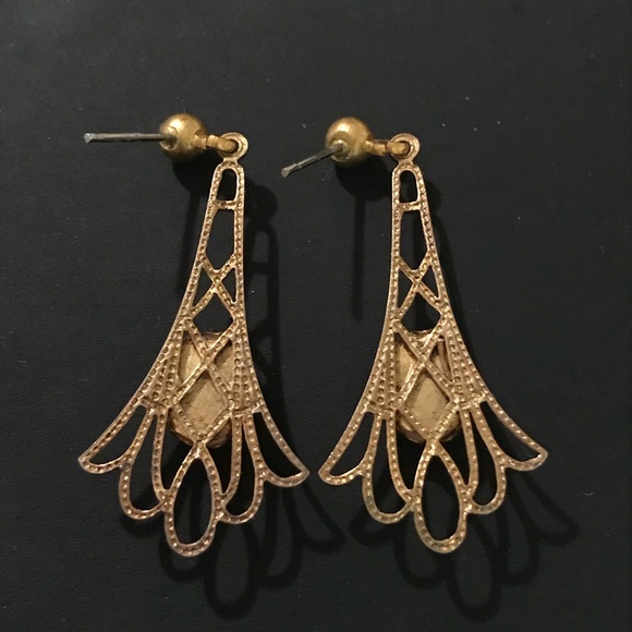 Vintage Gold Filigree & Rose Quartz Stud Earrings - Picture 3 of 3